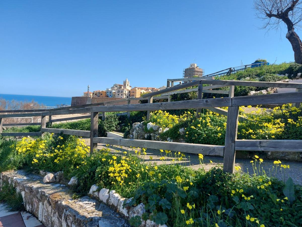 I Tre Marchi Rooms Camera Sabbia Termoli Esterno foto
